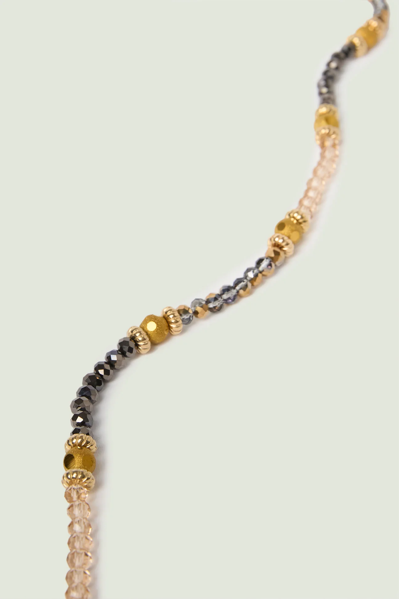 COLLANA CON PERLINE SFACCETTATE E FRANGE - Image 3